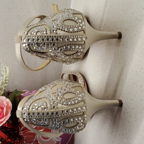 BADGLEY MISCHKA heeled sandals (sz 8.5) - Picture 5 of 8